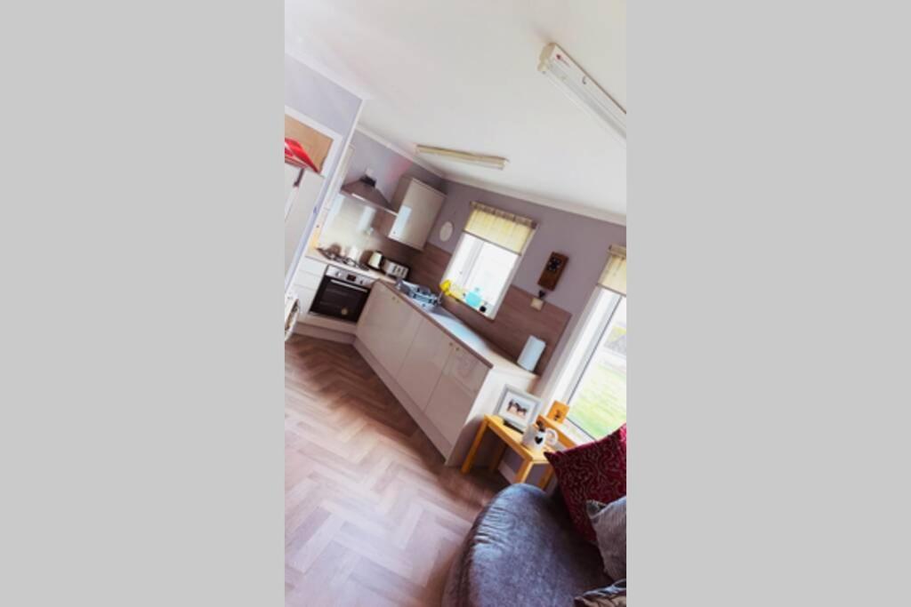 Two Bed Bungalow With Garage And Hot Tub Thurso Exterior photo